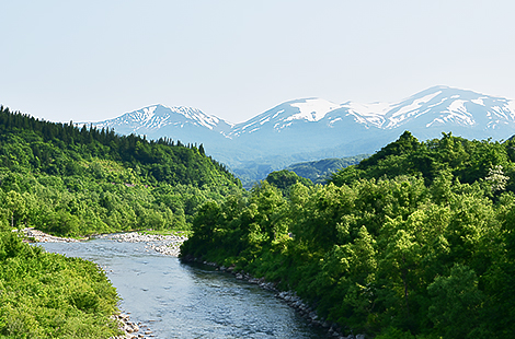 月山