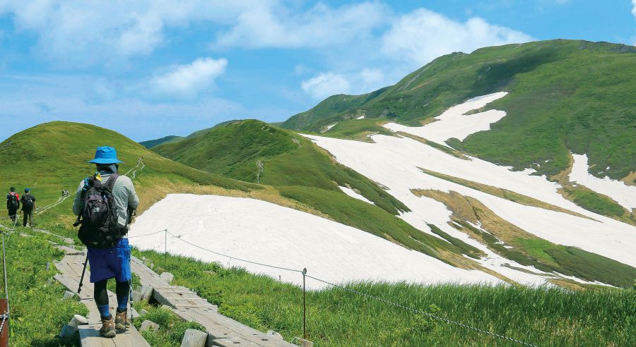 月山登山 イベント 月山朝日観光協会 ぶらり西川ガイド 月山登山 イベント 月山朝日観光協会 ぶらり西川ガイド
