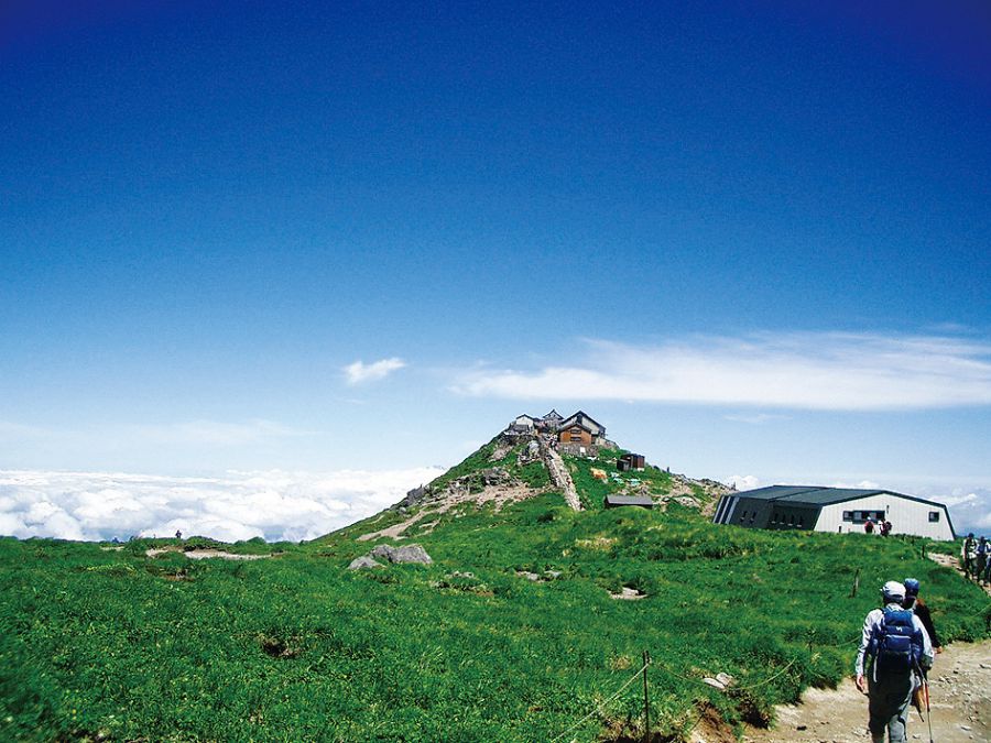 三山 登山 出羽