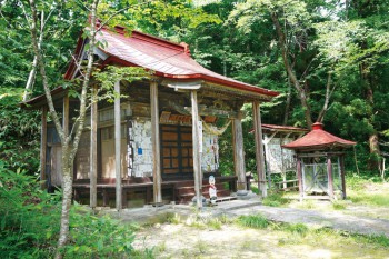 石田の長登観音